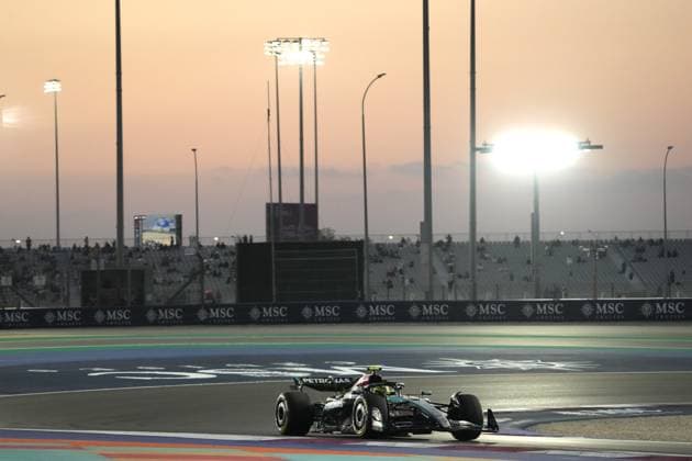 Formula 1 Qatar Airways Qatar Grand Prix 2024 29.11.2024, Losail International Circuit, Doha, Formula 1 Qatar Airways Qatar Grand Prix 2024 ,im Bild Lewis Hamilton (GBR), Mercedes-AMG Petronas Formula One Team