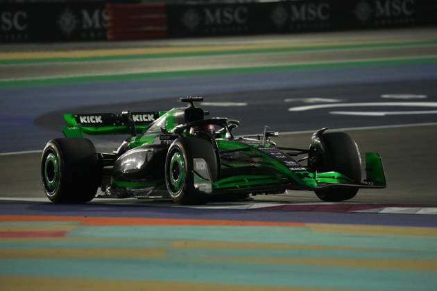 Formula 1 Qatar Airways Qatar Grand Prix 2024 29.11.2024, Losail International Circuit, Doha, Formula 1 Qatar Airways Qatar Grand Prix 2024 ,im Bild Valtteri Bottas (FIN), Stake F1 Team Kick Sauber