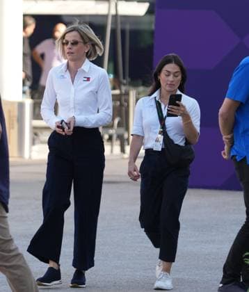 29.11.2024, Losail International Circuit, Doha, Formula 1 Qatar Airways Qatar Grand Prix 2024 ,im Bild Susie Wolff, Ehefrau von Teamchef und Geschäftsführer Toto Wolff (Mercedes-AMG Petronas F1 Team) (Photo by Hasan Bratic DeFodi Images) Defodi-506_20241129_hbr_0939