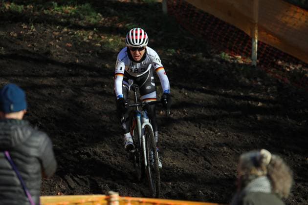 Radcross-Weltmeisterschaften der Masters in Hamburg. Birgit Jüngst-Dauber (FSC Bad Endbach) gewann Silber in der Alstersklasse 55-59.