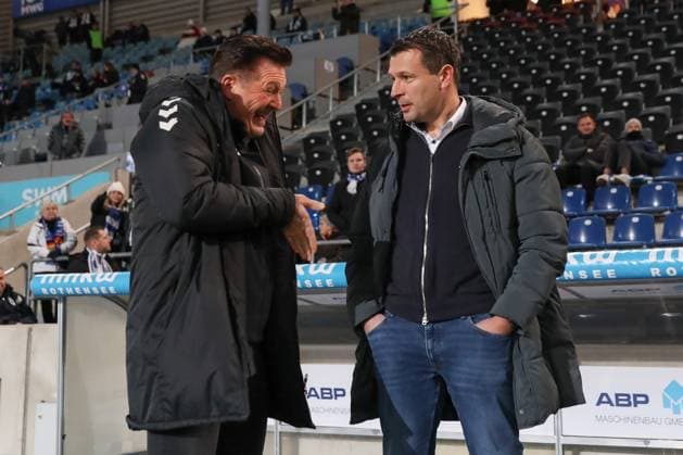 29.11.2024, xgox, Fussball 2. Bundesliga, 1. FC Magdeburg - Hertha BSC Berlin emspor, v.l. Christian Titz (Magdeburg, Trainer), Benjamin Weber (Hertha, Sportdirektor) (DFL DFB REGULATIONS PROHIBIT ANY USE OF PHOTOGRAPHS as IMAGE SEQUENCES and or QUASI-VIDEO) Magdeburg