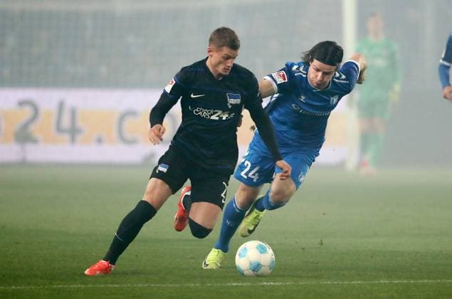 Michael Cuisance, Jean Hugonet Zweikampf Spielszene Aktion Fußball Fussball 2.Bundesliga Herren 14. Spieltag Saison 2024 2025 29.11.2024 1.FC Magdeburg FCM vs. Hertha BSC Berlin DFL regulations prohibit any use of photographs as image sequences and or quasi-video.