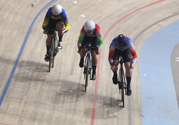 2024-11-29 UCI Track Champions League - Round 2 APELDOORN, NETHERLANDS - NOVEMBER 29: Biletska of the Ukraine, Peet of the Netherlands, Vece of Italy during Round 2 of the UCI Track Champions League at Omnisport on November 29, 2024 in Apeldoorn, Netherlands. (Photo by Peter Lous BSR Agency) Apeldoorn Netherlands Content not available for redistribution in The Netherlands directly or indirectly through any third parties. Copyright: xBSRxAgencyx