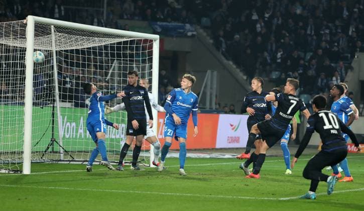 Florian Niederlechner erzielt das Tor zum 1:2 Fußball Fussball 2.Bundesliga Herren 14. Spieltag Saison 2024 2025 29.11.2024 1.FC Magdeburg FCM vs. Hertha BSC Berlin DFL regulations prohibit any use of photographs as image sequences and or quasi-video.