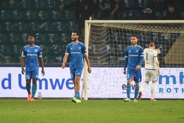 29.11.2024, xgox, Fussball 2. Bundesliga, 1. FC Magdeburg - Hertha BSC Berlin emspor, v.l. Magdeburg nach Tor zum 1:2 durch Florian Niederlechner (Hertha, 7) enttaeuscht, enttäuscht, schaut enttaeuscht, niedergeschlagen, disappointed (DFL DFB REGULATIONS PROHIBIT ANY USE OF PHOTOGRAPHS as IMAGE SEQUENCES and or QUASI-VIDEO) Magdeburg