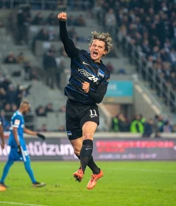 Fussball, Herren, Saison 2024 2025, 2. Bundesliga (14. Spieltag), 1. FC Magdeburg - Hertha BSC, Fabian Reese (Hertha BSC), Jubel nach Tor zum 1:3, 29.11. 2024,