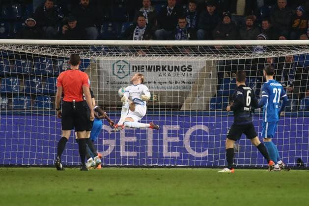 29.11.2024, xgox, Fussball 2. Bundesliga, 1. FC Magdeburg - Hertha BSC Berlin emspor, v.l. Luca Schuler (Hertha, 18) schiesst Tor, schießt, Torschuetze, erzielt Tor, Treffer, scores the goal 1:3 (DFL DFB REGULATIONS PROHIBIT ANY USE OF PHOTOGRAPHS as IMAGE SEQUENCES and or QUASI-VIDEO) Magdeburg