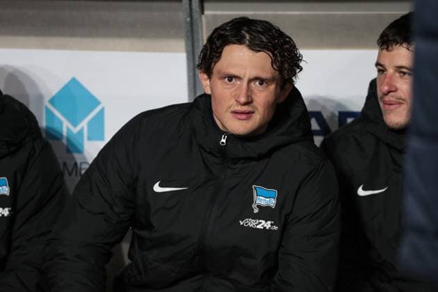 Fabian Reese (Hertha BSC Berlin,11) - 2. Fussball Bundesliga Saison 2024-2025 1. FC Magdeburg vs. Hertha BSC Berlin in der Avnet Arena in Magdeburg - Fußball,Mann,Männer,Deutschland,29.11.2024