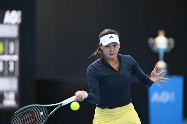 CHENGDU, CHINA - NOVEMBER 30: Guo Hanyu of China competes in the Women s Singles Final match against Zhang Shuai of China on day 6 of 2025 Australian Open Asia-Pacific Wildcard Play-off at Sichuan International Tennis Centre on November 30, 2024 in Chengdu, Sichuan Province of China.  Copyright: xVCGx 111533772458