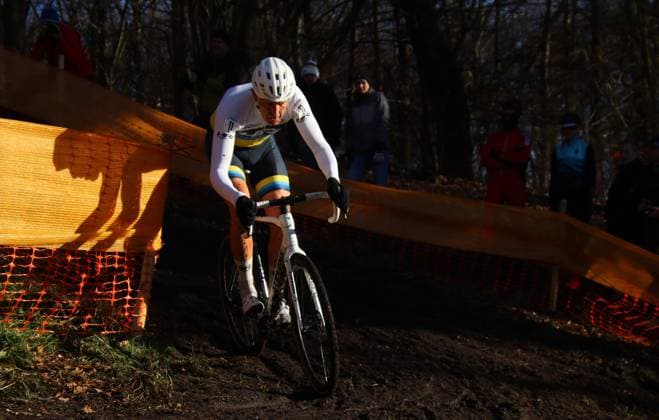 Radcross-Weltmeisterschaften der Masters in Hamburg, Männer, Altersklasse 55-59: Der Hamburger Jens Schwedler (Harvestehuder RV) gewinnt den Titel.