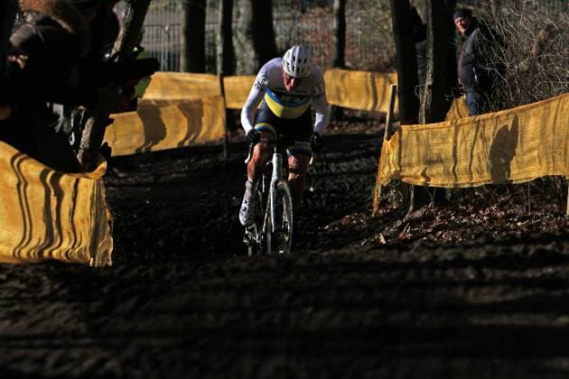 Radcross-Weltmeisterschaften der Masters in Hamburg, Männer, Altersklasse 55-59: Der Hamburger Jens Schwedler (Harvestehuder RV) gewinnt den Titel.