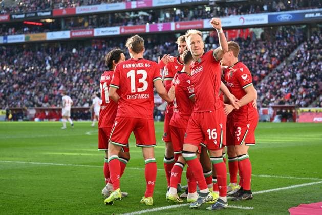 Koeln, Rheinenergiestadion, 30.11.24, GER, Herren, 2.Bundesliga, Saison 2024-2025, 1.FC Koeln - Hannover 96 Bild: Jessic NGANKAM (Hannover) jubelt nach seinem Tor zum 0:1 Only for editorial use! DFL regulations prohibit any use of photographs as image sequences and or quasi-video. NRW Deutschland