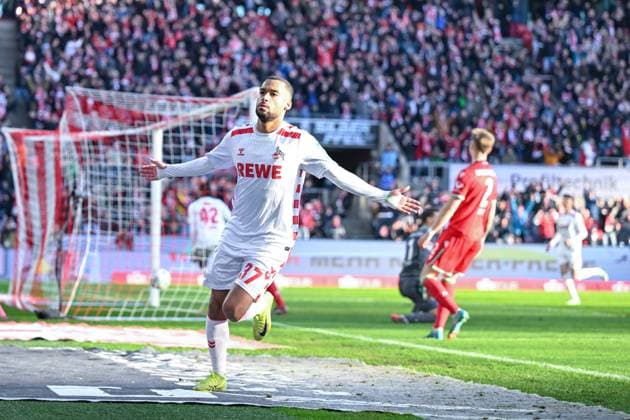 30.11.2024, Fussball, 2. Bundesliga, 14. Spieltag Saison 2024 2025, 1.FC Köln - Hannover 96, Linton Maina (1. FC Köln) freut sich über das Tor zum 2:2. xRHR-FOTO TKx
