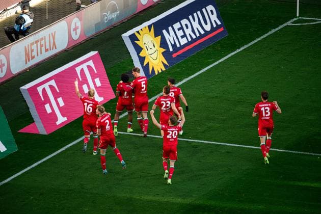 COLOGNE, GERMANY - 30 NOVEMBER, 2024: The football match of 2.Bundesliga 1. FC Koeln vs Hannover 96 at Rhein Energie Stadion  Copyright: xVITALIIxKLIUIEVx