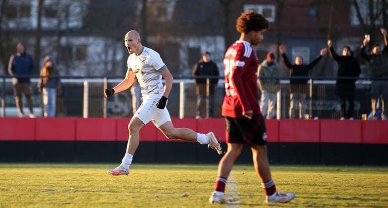 30.11.2024, Herren, Fussball, Saison 2024 2025, Regionalliga Bayern, 22. Spieltag: 1. FC Nürnberg II - FC Würzburger Kickers v.li.: Alem Japaur (FC Würzburger Kickers) mit Torjubel, celebrate the goal, goal celebration, Jubel über das Tor zum 3:3 Nürnberg Sportpark Valznerweiher, Max-Morlock-Platz Bayern Deutschland