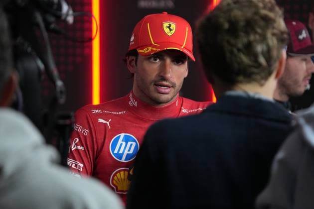 30.11.2024, Losail International Circuit, Doha, Formula 1 Qatar Airways Qatar Grand Prix 2024 ,im Bild Carlos Sainz Jr. (ESP), Scuderia Ferrari HP (Photo by Hasan Bratic DeFodi Images) Defodi-506_20241130_hbr_1173