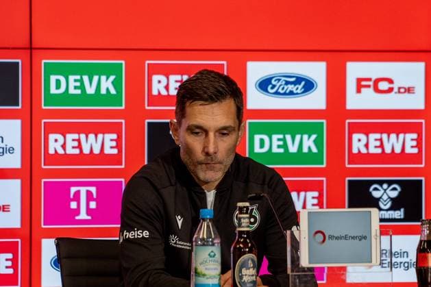 Stefan Leitl (Chef-Trainer, Hannover 96) bei der PK 1. FC Koeln vs. Hannover 96, Fussball, 2. Bundesliga, 14. Spieltag, Saison 2024 2025, 30.11.2024 1. FC Koeln vs. Hannover 96, Fussball, 2. Bundesliga, 14. Spieltag, Saison 2024 2025, 30.11.2024 Koeln Copyright: xEibner-Pressefoto JustinxDerondex EP_JDU