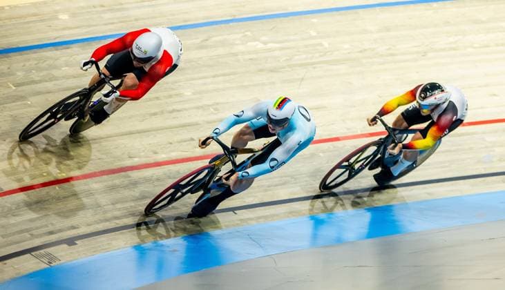 APELDOORN - Harry Lavreysen in action during the first round sprint at the UCI Track Champions League at Omnisport. It was the third round of the Track cycling, Rad, Radsport, Bahnrad, Bahn competition. ANP IRIS VAN DEN BROEK xVIxANPxSportx xxANPxIVx 514576621 originalFilename: 514576621.jpg