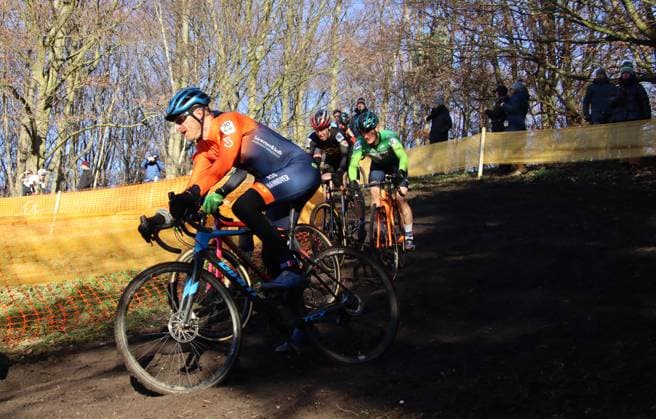 Radcross-Weltmeisterschaften der Masters in Hamburg. Ein Rennen in der Männer-Altersklasse.