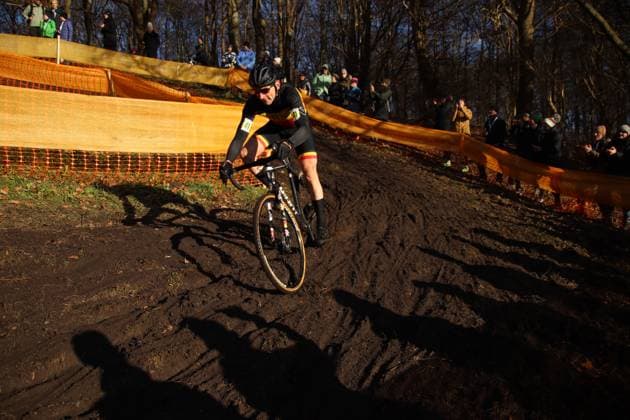Radcross-Weltmeisterschaften der Masters in Hamburg, Männer, Altersklasse 50-54: Danny Sleeckx (Belgien) auf einer Abfahrt.