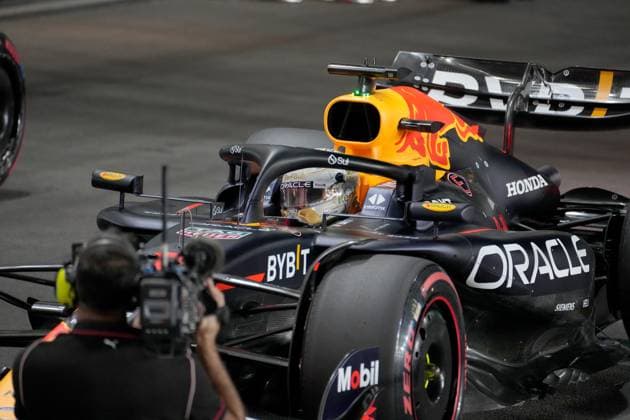 30.11.2024, Losail International Circuit, Doha, Formula 1 Qatar Airways Qatar Grand Prix 2024 ,im Bild Poleposition für Max Verstappen (NLD), Oracle Red Bull Racing (Photo by Hasan Bratic DeFodi Images) Defodi-506_20241130_hbr_3969