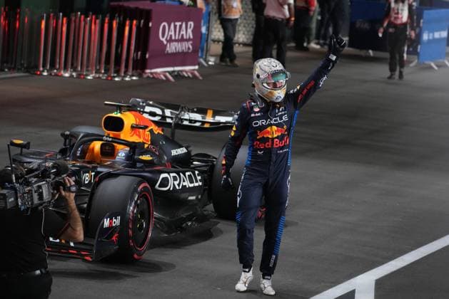 30.11.2024, Losail International Circuit, Doha, Formula 1 Qatar Airways Qatar Grand Prix 2024 ,im Bild Poleposition für Max Verstappen (NLD), Oracle Red Bull Racing (Photo by Hasan Bratic DeFodi Images) Defodi-506_20241130_hbr_4029