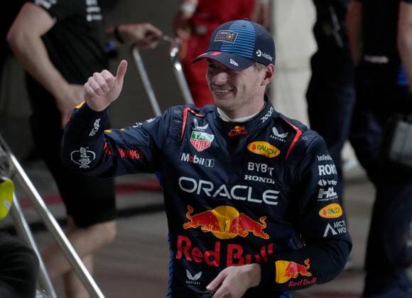 Formula 1 Qatar Airways Qatar Grand Prix 2024 30.11.2024, Losail International Circuit, Doha, Formula 1 Qatar Airways Qatar Grand Prix 2024 ,im Bild Poleposition für Max Verstappen (NLD), Oracle Red Bull Racing