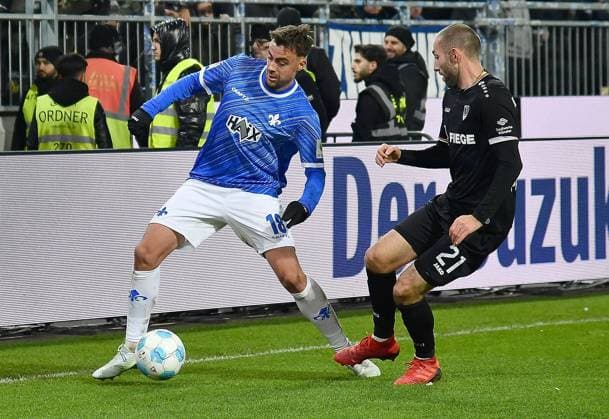 30.11.2024, xhbx, Fussball 2.Bundesliga, SV Darmstadt 98 - Preussen Münster emspor, v.l. Philipp Förster (SV Darmstadt 98), Rico Preißinger (Preußen Münster) (DFL DFB REGULATIONS PROHIBIT ANY USE OF PHOTOGRAPHS as IMAGE SEQUENCES and or QUASI-VIDEO) Darmstadt