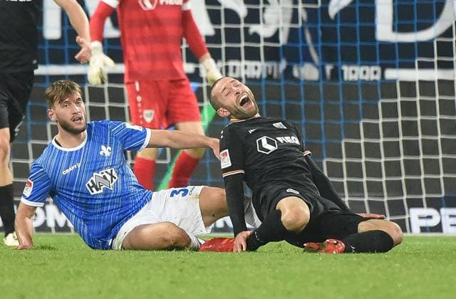 30.11.2024, xhbx, Fussball 2.Bundesliga, SV Darmstadt 98 - Preussen Münster emspor, v.l. Killian Corredor (SV Darmstadt 98), Rico Preißinger (Preußen Münster) (DFL DFB REGULATIONS PROHIBIT ANY USE OF PHOTOGRAPHS as IMAGE SEQUENCES and or QUASI-VIDEO) Darmstadt