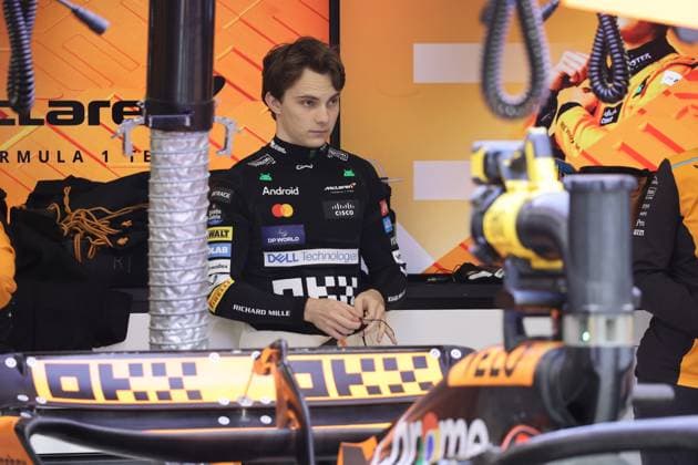 F1 Grand Prix Of Qatar 2024 Sprint Oscar Piastri of McLaren before Sprint ahead of the Formula 1 Grand Prix of Qatar at Lusail International Circuit in Lusail, Qatar on November 30, 2024. Lusail Qatar  Copyright: xJakubxPorzyckix originalFilename:porzycki-f1grandp241130_npSZY.jpg