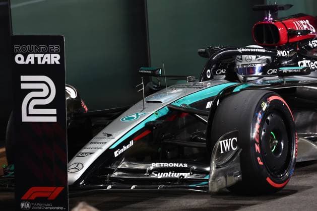 Formel 1, GP Katar in Losail, Qualifying F1 Grand Prix Of Qatar 2024 Qualifying George Russell of Mercedes after qualifying ahead of the Formula 1 Grand Prix of Qatar at Lusail International Circuit in Lusail, Qatar on November 30, 2024. Lusail Qatar  Copyright: xJakubxPorzyckix originalFilename:porzycki-f1grandp241130_npIHo.jpg