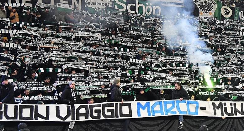 30.11.2024, xhbx, Fussball 2.Bundesliga, SV Darmstadt 98 - Preussen Münster emspor, v.l. Fans, Stimmung, Fahne, Choreo, Schals von Preußen Münster (DFL DFB REGULATIONS PROHIBIT ANY USE OF PHOTOGRAPHS as IMAGE SEQUENCES and or QUASI-VIDEO) Darmstadt