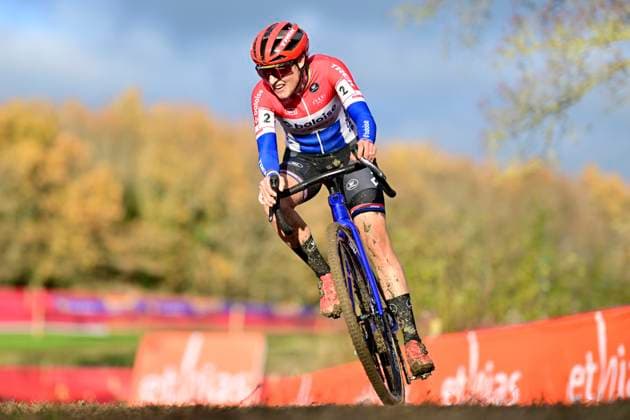 UCI Cyclocross World Cup Dublin 2024 DUBLIN, IRELAND - DECEMBER 01 : Brand Lucinda (NED) of Baloise Trek Lions during the second leg of the UCI Cyclocross World Cup series 2024-2025 for Women Elite in Dublin, Ireland, 01 12 2024 Dublin Ireland  Copyright: xBcex