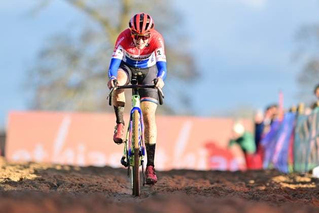 UCI Cyclocross World Cup Dublin 2024 DUBLIN, IRELAND - DECEMBER 01 : Brand Lucinda (NED) of Baloise Trek Lions during the second leg of the UCI Cyclocross World Cup series 2024-2025 for Women Elite in Dublin, Ireland, 01 12 2024 Dublin Ireland  Copyright: xBcex