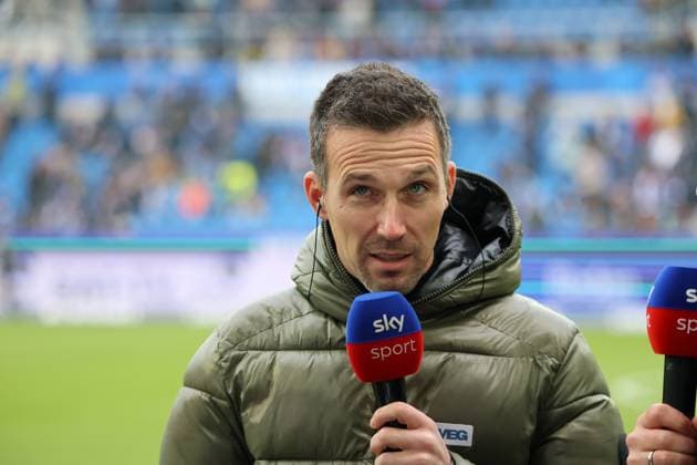 01.12.2024, Fussball, Herren, 2. Bundesliga, Saison 2024 2025, Karlsruher SC - Hamburger SV, Trainer Christian Eichner (Karlsruher SC) Karlsruhe BBBank Wildpark Baden-Württemberg Deutschland (DE)
