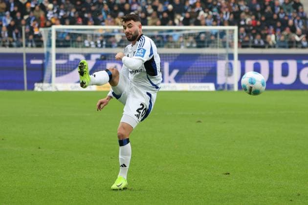 01.12.2024, Fussball, Herren, 2. Bundesliga, Saison 2024 2025, Karlsruher SC - Hamburger SV, Marco Richter (Hamburger SV) Karlsruhe BBBank Wildpark Baden-Württemberg Deutschland (DE)