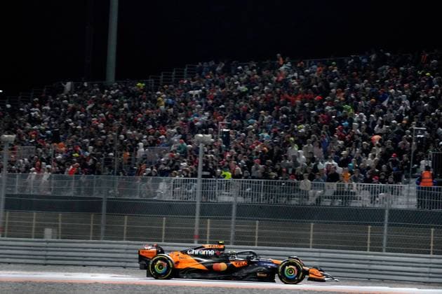 Formula 1 Qatar Airways Qatar Grand Prix 2024 01.12.2024, Losail International Circuit, Doha, Formula 1 Qatar Airways Qatar Grand Prix 2024 ,im Bild Lando Norris (GBR), McLaren F1 Team