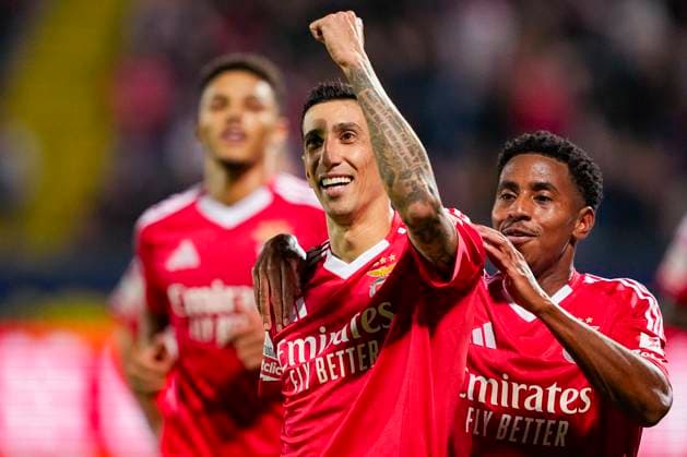 Estadio Municipal de Arouca AROUCA, PORTUGAL - DECEMBER 01: Ãngel Di Maria of SL Benfica celebrates his goal during the Liga Portugal Betclic Matchweek 12 match between FC Arouca and Lisboa e Benfica at Estadio Municipal de Arouca on December 01, 2024 in Arouca, Portugal. (Pedro Loureiro SPP) Copyright: xPedroxLoureirox xSPPx spp-en-PeLo-RC4_PED_Arouca_Benfica_01Dec2024_PT100