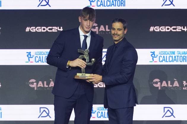 Pio Esposito, best Serie B young player at AIC Soccer Gala and awards ceremony, Milan, December 02 , 2024  Copyright: xGianxMattiaxD Albertox LaPressex