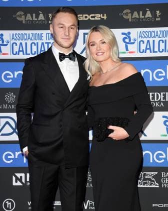 Milano, Red Carpet Galà del calcio AIC 2024 - Teun Koopmeiners con la fidanzata Rosa  Copyright: xAlbertoxTerenghix xipa-agency.nex xVenezia2020x 0782902319st