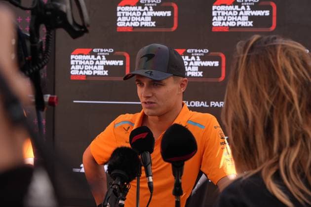 05.12.2024, Yas Marina Circuit, Abu Dhabi, Formula 1 Etihad Airways Abu Dhabi Grand Prix 2024 , im Bild Lando Norris (GBR), McLaren F1 Team (Photo by Hasan Bratic DeFodi Images) Defodi-506_20241205_hbr_1202