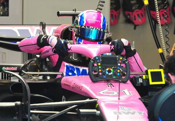 05.12.2024, Yas Marina Circuit, Abu Dhabi, Formula 1 Etihad Airways Abu Dhabi Grand Prix 2024 , im Bild Jack Doohan (AUS), Alpine F1 Team (Photo by Hasan Bratic DeFodi Images) Defodi-506_20241205_hbr_1607