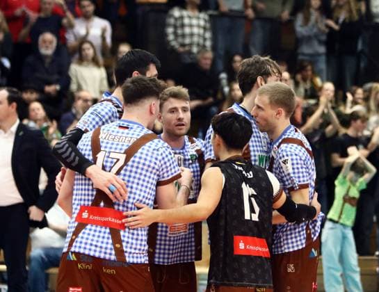 Herrschinger Spieler nach Punktverlust, He-Volleyballl, CEV Challenge Cup, 2024 25, WWK Volleys Herrsching vs SK Ankara, 05.12.24, GCDW Arena, Herrsching Copyright: WolfgangxFehrmann