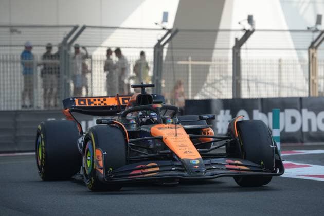 06.12.2024, Yas Marina Circuit, Abu Dhabi, Formula 1 Etihad Airways Abu Dhabi Grand Prix 2024 , im Bild Ryo Hirakawa (JPN), McLaren F1 Team (Photo by Hasan Bratic DeFodi Images) Defodi-506_20241206_hbr_2047