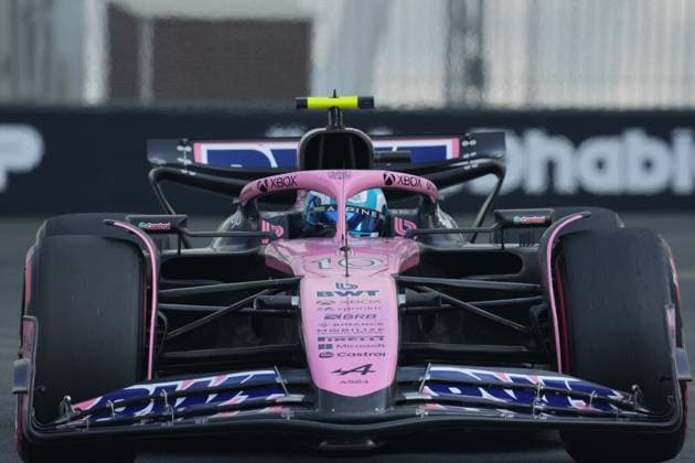 06.12.2024, Yas Marina Circuit, Abu Dhabi, Formula 1 Etihad Airways Abu Dhabi Grand Prix 2024 , im Bild Pierre Gasly (FRA), Alpine F1 Team (Photo by Hasan Bratic DeFodi Images) Defodi-506_20241206_hbr_2331