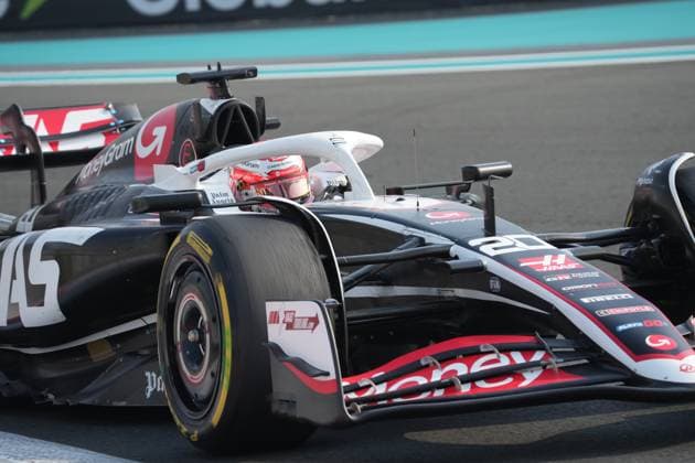 Formula 1 Etihad Airways Abu Dhabi Grand Prix 2024 06.12.2024, Yas Marina Circuit, Abu Dhabi, Formula 1 Etihad Airways Abu Dhabi Grand Prix 2024 , im Bild Kevin Magnussen (DNK), MoneyGram Haas F1 Team