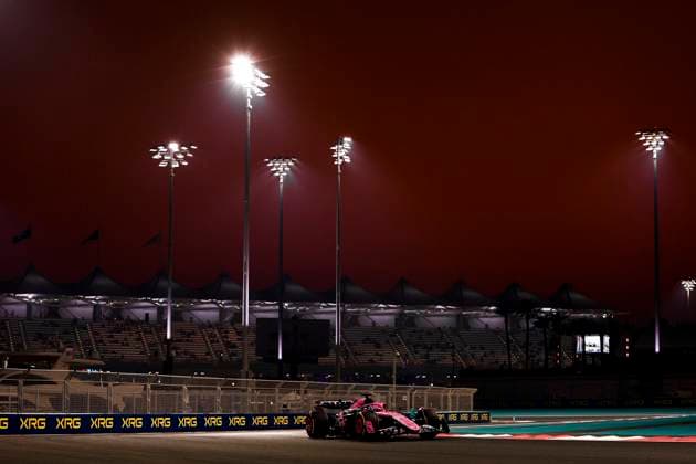 Jack Doohan of Australia and Alpine in Aktion track, Practice, F1 Grand Prix of Abu Dhabi, Yas Marina Circuit am 06. December 2024 in Abu Dhabi, United Arab Emirates. (Foto von Diogo Cardoso DeFodi Images) Jack Doohan of Australia and Alpine in action on track, Practice, F1 Grand Prix of Abu Dhabi, Yas Marina Circuit on December 6, 2024 in Abu Dhabi, United Arab Emirates. (Photo by Diogo Cardoso DeFodi Images) Defodi-645_f1abu20241206_110
