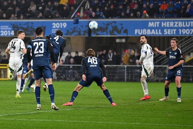 Paderborn, Home Deluxe Arena, 06.12.24, GER, Herren, 2.Bundesliga, Saison 2024-2025, SC Paderborn 07 - FC Schalke 04 Bild: Janik BACHMANN (Schalke) macht das Tor zum 2:4 Only for editorial use! DFL regulations prohibit any use of photographs as image sequences and or quasi-video. NRW Deutschland