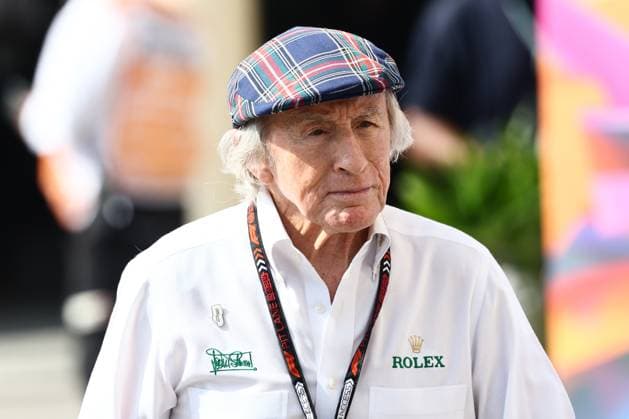 Sport Bilder des Tages F1 Abu Dhabi Grand Prix 2024 Practice 3 Jackie Stewart before third practice ahead of the Formula 1 Abu Dhabi Grand Prix at Yas Marina Circuit in Abu Dhabi, United Arab Emirates on December 7, 2024. Abu Dhabi United Arab Emirates  Copyright: xJakubxPorzyckix originalFilename:porzycki-f1abudha241207_npzPR.jpg