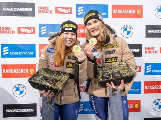Sport Themen der Woche KW 49 Sport Bilder des Tages photographer: FIL Michael Kristen 07.12.2024 2. FIL Eberspächer Luge World Cup, Olympia Ice Track Innsbruck-Igls, Tirol (AUT), WC Austria, Women™s Doubles, Award Ceremony, picture: *** photographer FIL Michael Kristen 07 12 2024 2 FIL Eberspächer Luge World Cup, Olympia Ice Track Innsbruck Igls, Tirol AUT , WC Austria, Women™s Doubles, Award Ceremony, picture